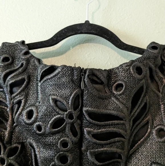 Eva Franco Black Jamila Cap Sleeve Cut Out Floral Lace Midi Dress Size 4 - Picture 7 of 10